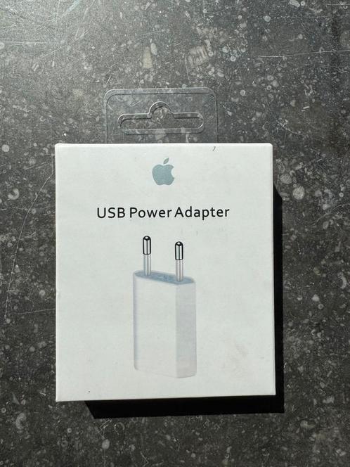 Apple MD813ZM/A 5W, Telecommunicatie, Mobiele telefoons | Telefoon-opladers, Zo goed als nieuw, Apple iPhone, Ophalen of Verzenden