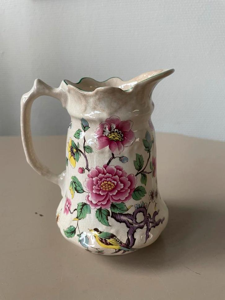Vintage Old Foley Chinese Rose kannetje, Antiek en Kunst, Antiek | Keramiek en Aardewerk, Ophalen of Verzenden