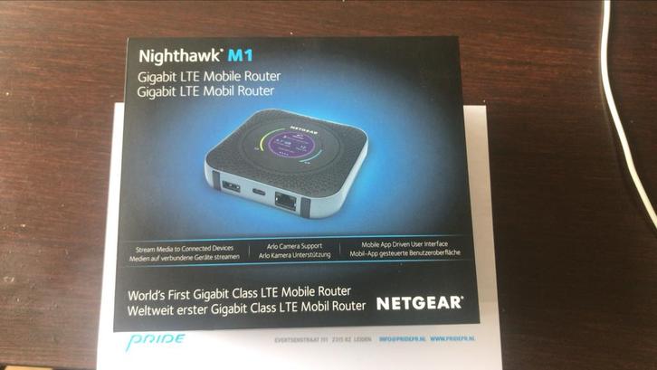 Netgear Nighthawk M1 Gigabit LTE Router Simkaart, Computers en Software, Routers en Modems, Gebruikt, Router met modem, Ophalen of Verzenden