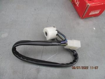 Contactblokje    HILUX 4RUNNER RN20 RN22 RN25 RN27 beschikbaar voor biedingen
