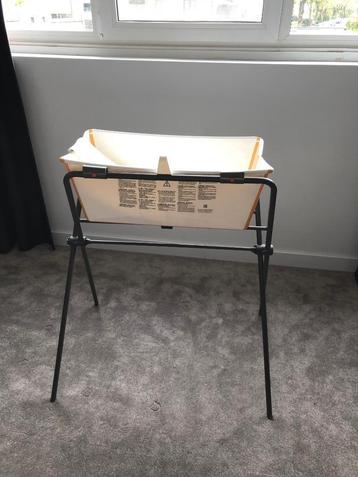 Stokke flexi bad (incl standaard en baby ondersteuner) beschikbaar voor biedingen