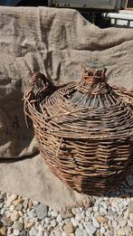 Franse brocante wijnfles in mand, Antiek en Kunst, Ophalen of Verzenden