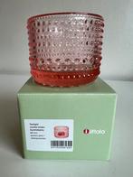 Nieuw Iittala Kastehelmi Waxinelichthouder Zalmroze Toikka, Huis en Inrichting, Ophalen of Verzenden, Nieuw, Kandelaar