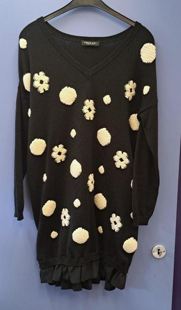 Twinset gebreide jurk zwart met ecru figuren erop mt S 44922 beschikbaar voor biedingen
