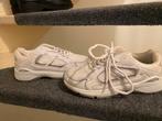 Dior schoenen, Kleding | Dames, Schoenen, Wit, Ophalen of Verzenden, Sneakers of Gympen, Zo goed als nieuw