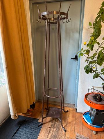 Art Deco, Kapstok,1920-40 beschikbaar voor biedingen