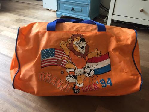 Vintage Holland Oranje Voetbaltas 1994 USA WK romario taumen, Verzamelen, Sportartikelen en Voetbal, Gebruikt, Overige typen, Ajax