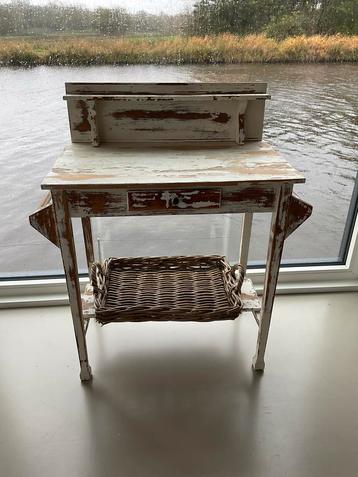 Authentieke Zeeuwse Wastafel met Lade beschikbaar voor biedingen