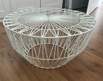 Salon tafel, wit beschikbaar voor biedingen