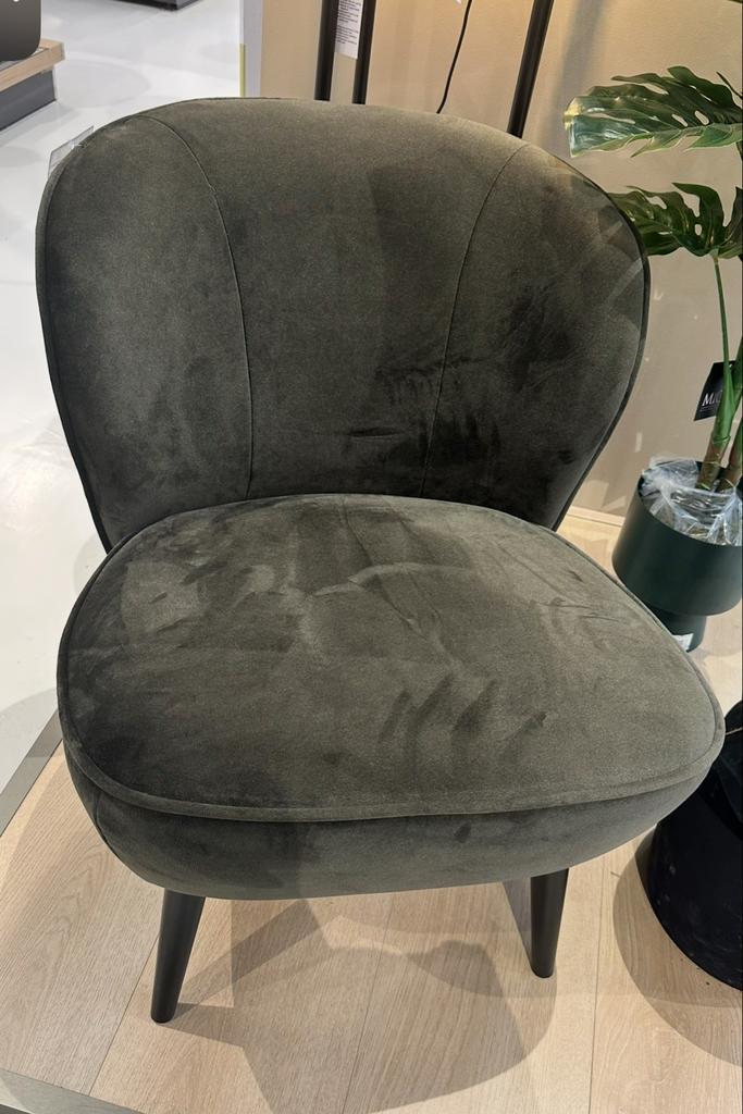Comfortabele Sara fauteuil in warmgroen fluweel, Minder dan 75 cm, Nieuw, Ophalen of Verzenden, Stof