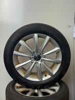Originele 17"inch winterset Volkswagen Passat/ Continental, Auto-onderdelen, Banden en Velgen, Ophalen, 215 mm, Banden en Velgen
