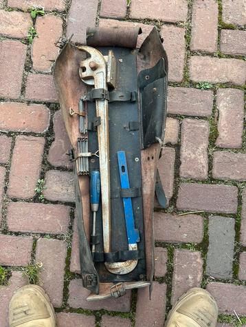 Vintage brandweer spullen deuropenaar en spotmeter hooiberg beschikbaar voor biedingen