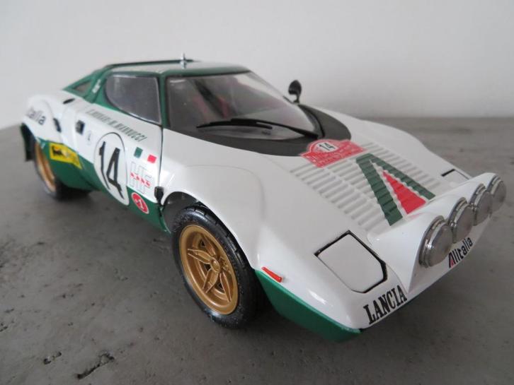 Lancia Stratos - Rally Monte Carlo 1975 - Kyosho, Hobby en Vrije tijd, Modelauto's | 1:18, Zo goed als nieuw, Auto, Kyosho, Ophalen of Verzenden