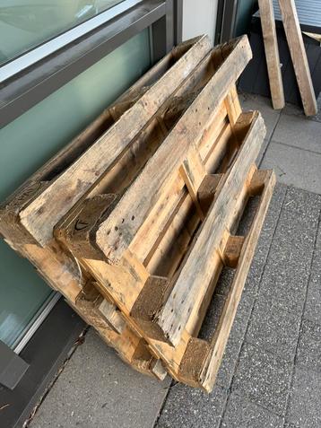 Pallets epal beschikbaar voor biedingen