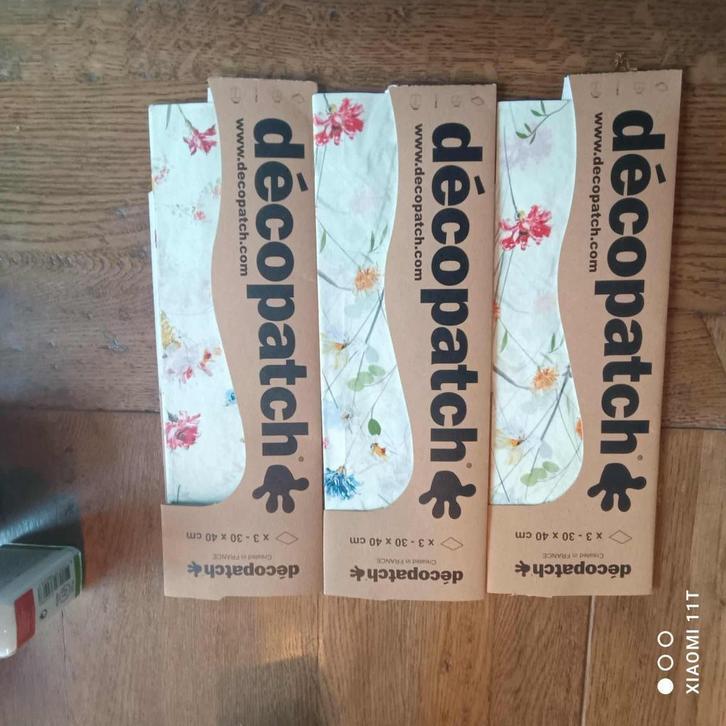 4 x Decoupage papier - zie foto's en omschrijving, Hobby en Vrije tijd, Knutselen, Nieuw, Materiaal, Ophalen of Verzenden
