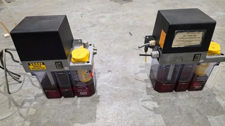 Elektrische smeerunit / smeertoestel voor leibaanolie, Doe-het-zelf en Verbouw, Gereedschap | Machine-onderdelen en Toebehoren