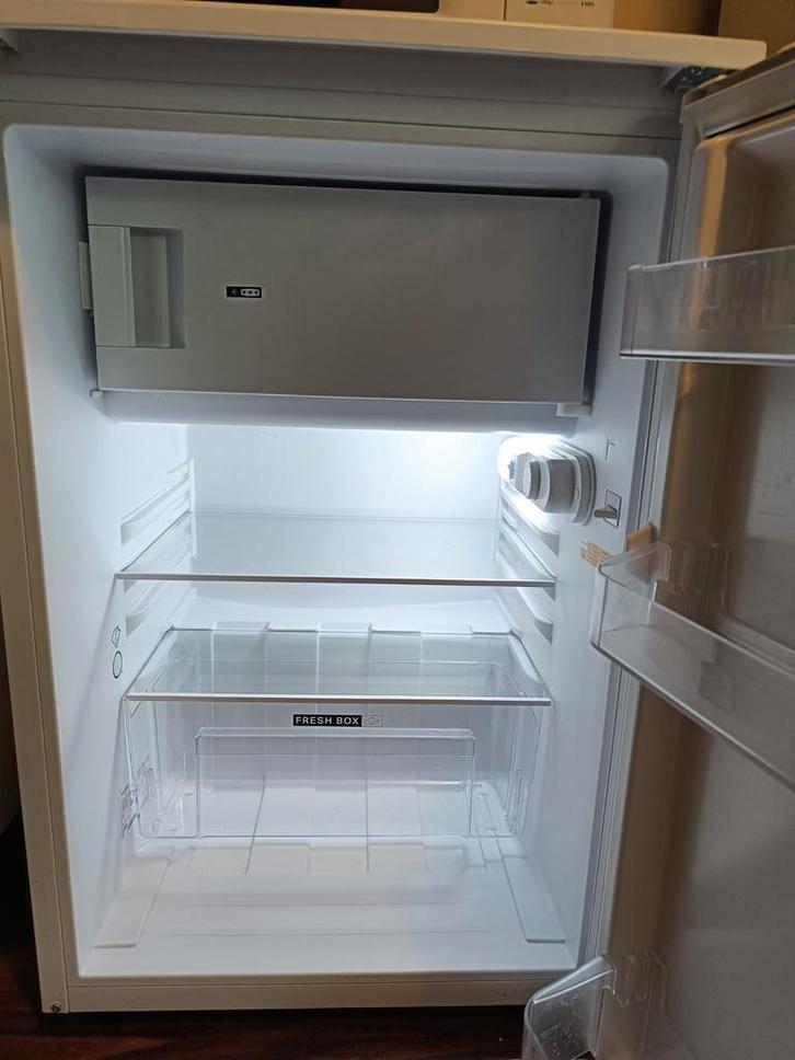 Whirlpool Tafelmodel Koelkast - uitstekende staat!, Witgoed en Apparatuur, Koelkasten en IJskasten, Zo goed als nieuw, Met vriesvak