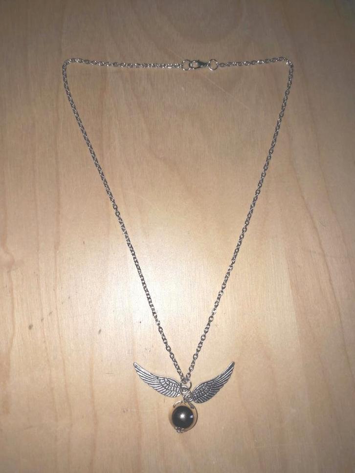 Harry Potter gouden snaai/snitch ketting, Verzamelen, Harry Potter, Nieuw, Ophalen of Verzenden