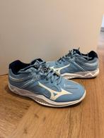 Mizuno indoor sportschoenen - Maat 32,5 - ZGAN, Sport en Fitness, Volleybal, Ophalen, Zo goed als nieuw, Schoenen