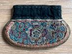 Antiek Tribal Chinees ethnic Miao geborduurde portemonnee, Antiek en Kunst, Ophalen of Verzenden