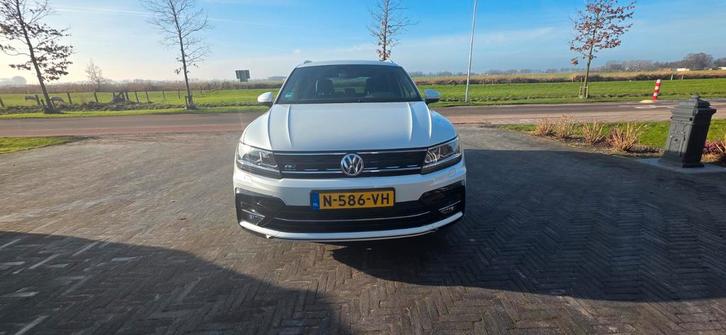 Volkswagen Tiguan 2.0 TSI 250pk 4Motion R Line DSG 2017 Wit, Auto's, Volkswagen, Particulier, Tiguan, 4x4, ABS, Adaptieve lichten