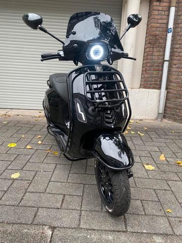 Vespa Sprint 2022 BROM black on black vol opties zwart 45km beschikbaar voor biedingen