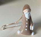 Aardewerk kerstornament hanger kerstman beige 8cm, Ophalen of Verzenden, Zo goed als nieuw