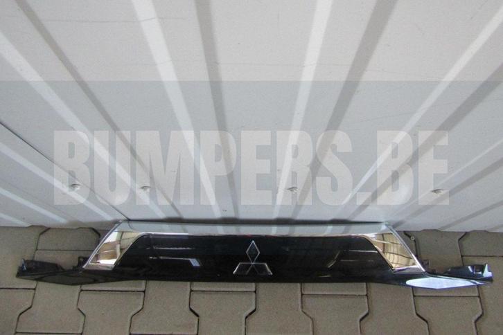 Kofferklep Achterbumperstrip Mitsubishi Outlander 3 Facelift, Auto-onderdelen, Overige Auto-onderdelen, Gebruikt, 6 maanden garantie