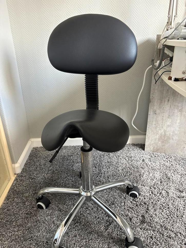 Zadelkruk - Zo goed als nieuw!, Huis en Inrichting, Bureaustoelen, Zo goed als nieuw, Bureaukruk, Zwart, Ergonomisch, Ophalen