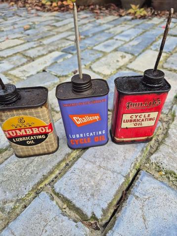 3 oude fietsenolie blikjes 0.a Phillips oil beschikbaar voor biedingen