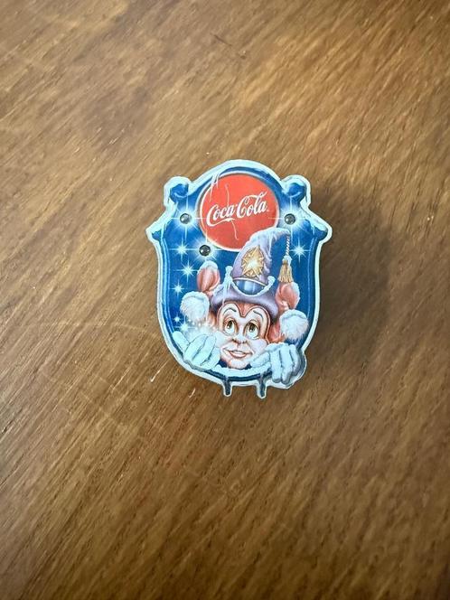 Efteling pin - Winter Coca-Cola met lichtjes, Verzamelen, Efteling, Nieuw, Button of Speldje, Ophalen of Verzenden