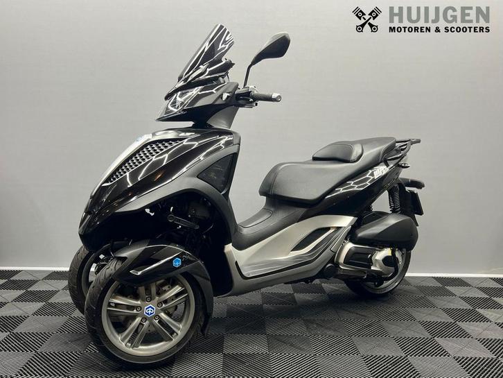 PIAGGIO  MP3 300 Yourban (bj 2015), Motoren, Motoren | Piaggio, Bedrijf, Scooter, 12 t/m 35 kW, Minimaal motorrijbewijs A1
