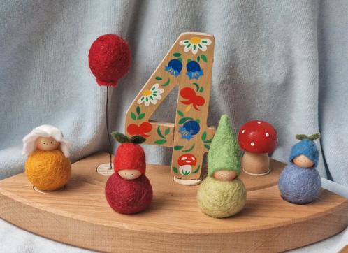 Jaarring vilt steker Vrije School verjaardag past in Grimms, Huis en Inrichting, Woonaccessoires | Kandelaars en Kaarsen, Nieuw