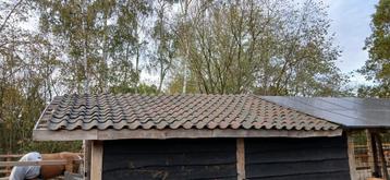 Gratis af te halen dakpannen.  beschikbaar voor biedingen