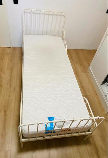 Meegroei bed 80 x 120, inclusief Harry Potter beddengoed beschikbaar voor biedingen