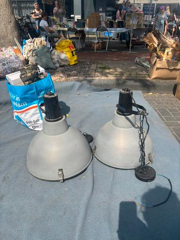 Industriële Hanglampen - Set van 2 beschikbaar voor biedingen