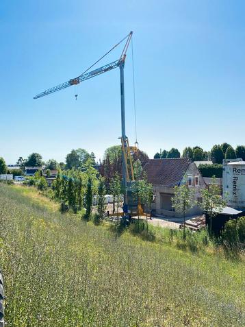 Bouwkraan te huur beschikbaar voor biedingen