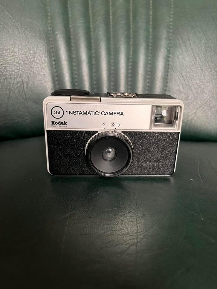 Kodak Instamatic 36 Camera, made in Stuttgart, Duitsland, Audio, Tv en Foto, Fotocamera's Analoog, Zo goed als nieuw, Compact