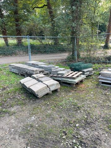 Stoeptegels 30x30 - 360 stuks (30m2) beschikbaar voor biedingen