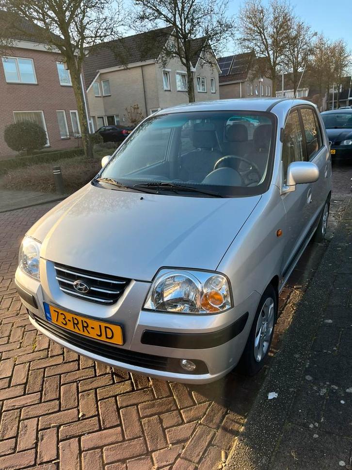 Hyundai Atos 1.1 AUT 2005 Grijs, Auto's, Hyundai, Particulier, Atos, Benzine, E, Hatchback, Automaat, Origineel Nederlands, Zilver of Grijs