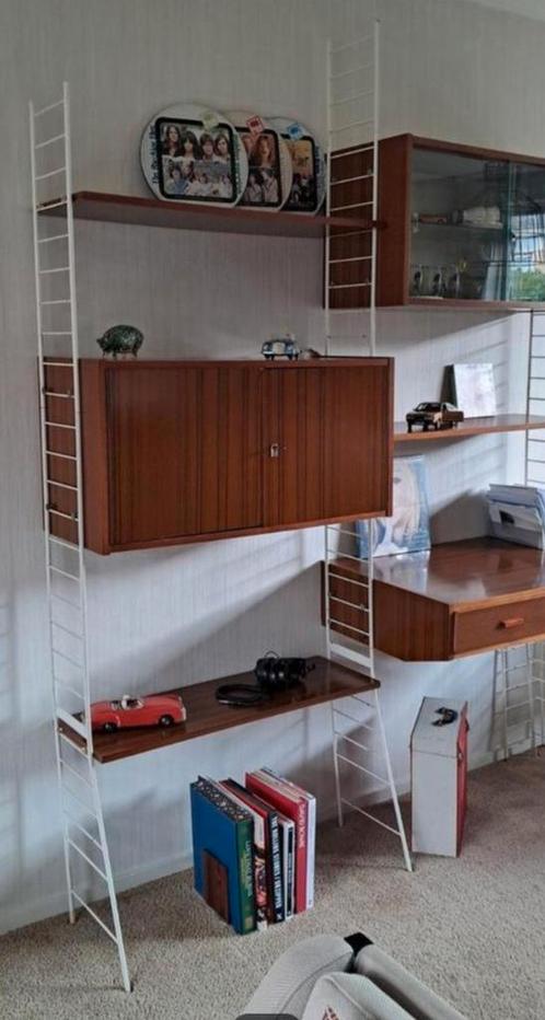 Retro Berlijn wandsysteem, (lijkt op string), Verzamelen, Retro, Huis en Inrichting, Ophalen