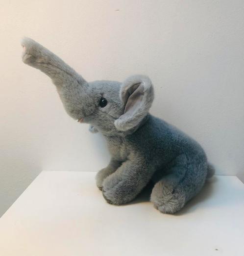 Grijze knuffel olifant, pluche, zo goed als nieuw, Kinderen en Baby's, Speelgoed | Knuffels en Pluche, Zo goed als nieuw, Olifant