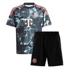 Bayern München uit tenue, Sport en Fitness, Voetbal, Ophalen of Verzenden, Nieuw