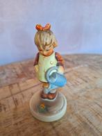 Hummel Beeldje - Meisje met Gieter, Antiek en Kunst, Antiek | Porselein, Ophalen of Verzenden