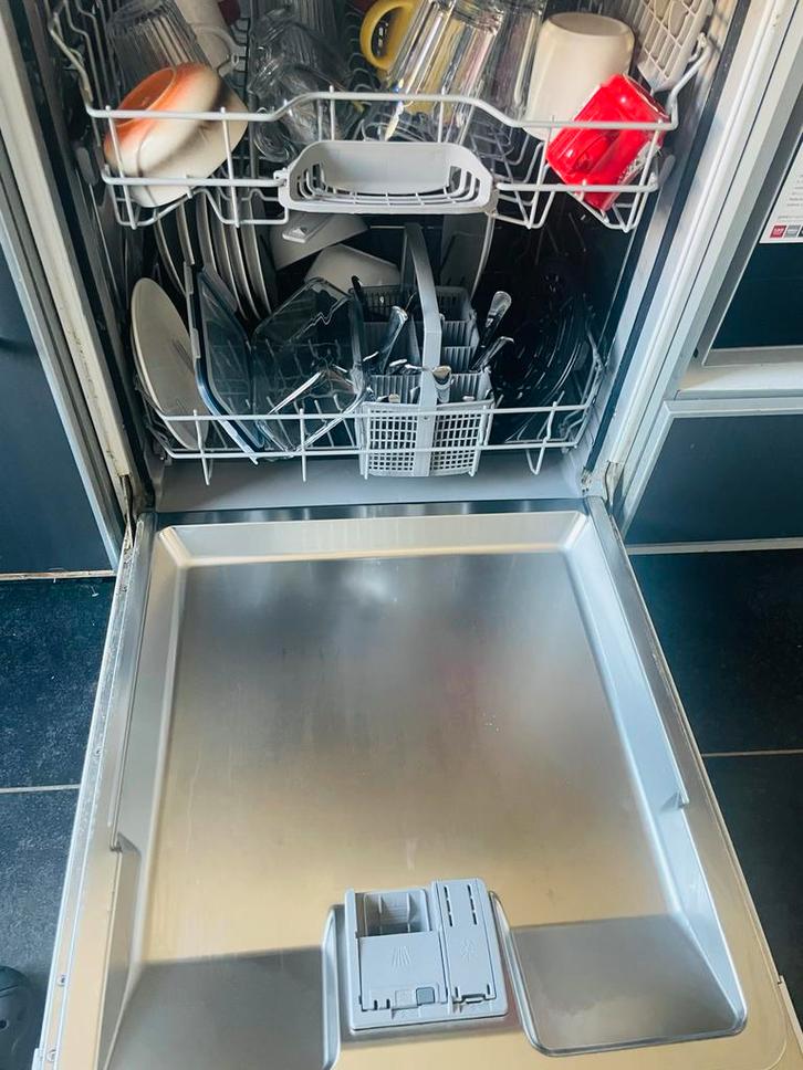 Bosch Serie 2 Vaatwasser - Zo goed als nieuw!, Witgoed en Apparatuur, Vaatwasmachines, Zo goed als nieuw, Vrijstaand, 85 tot 90 cm