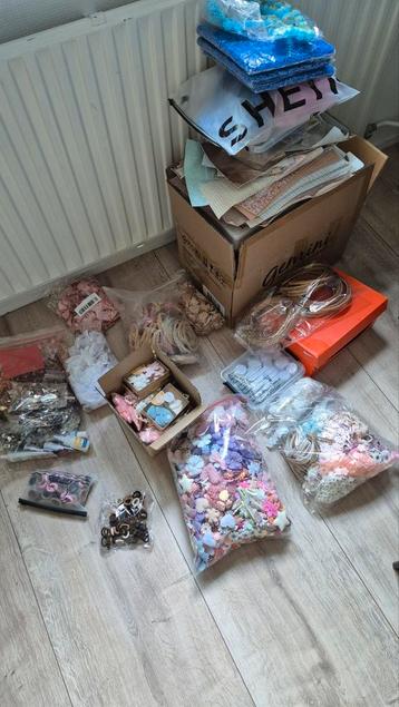 Mega pakket / partij handmade haarknipjes maken beschikbaar voor biedingen
