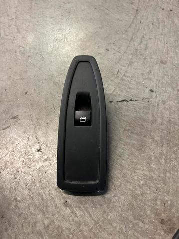 F30 Bmw raam schakelaar.   9208107-02 beschikbaar voor biedingen