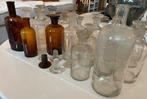 Oude apotheker flesjes 18 sommige gegraveerd, Antiek en Kunst, Curiosa en Brocante, Ophalen