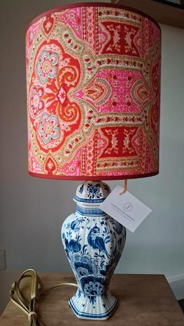 Delfts blauwe vaaslamp met handgemaakte lampenkap Oilily beschikbaar voor biedingen