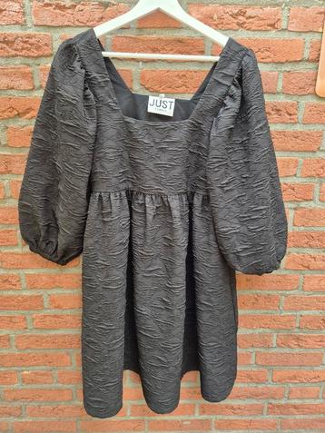 Zwarte "Toda Dress" van Just Female – maat 34 beschikbaar voor biedingen